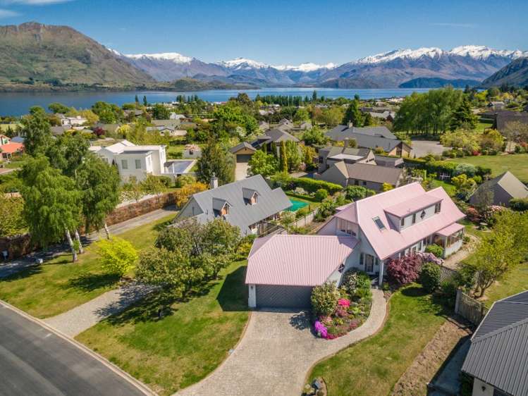 116 Hunter Crescent Wanaka_1
