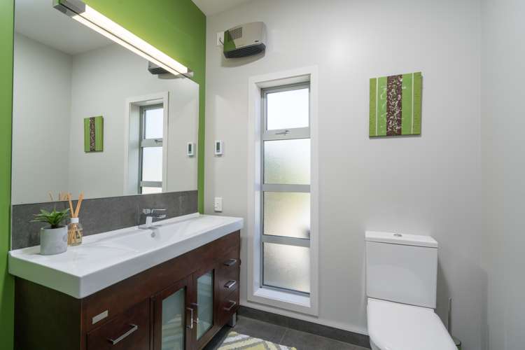 134 Hitiri Road Kinloch_13