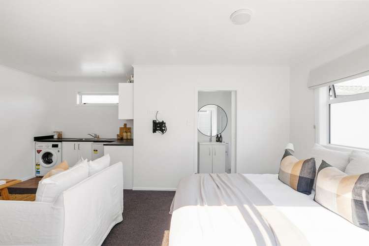 1 Vennell Street Leamington_31