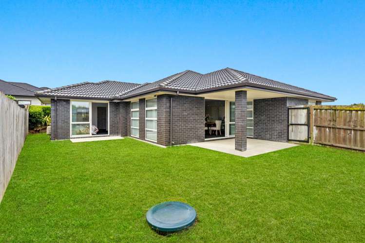 6 Dumas Place Rosehill_1