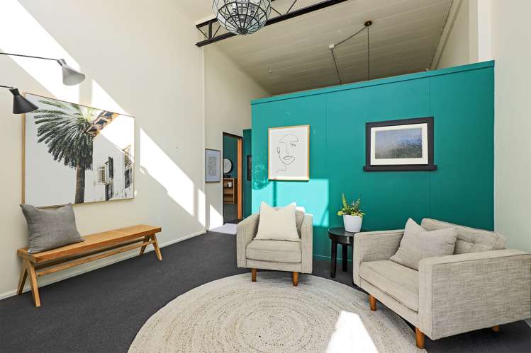 231 Warwick Road Mayfair_11