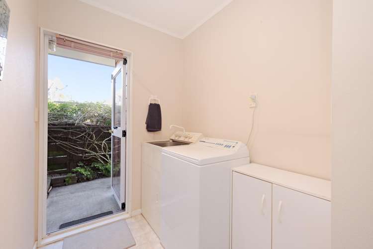 2 Edgecumbe Way Tauranga Central_15