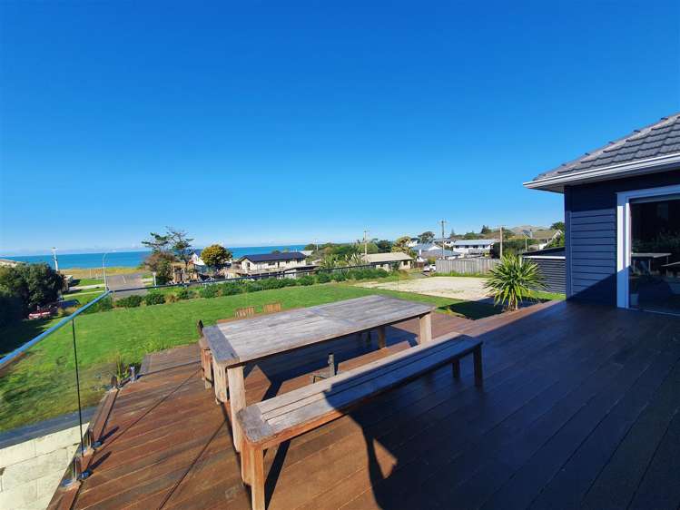 60 Douglas Street Okitu_5