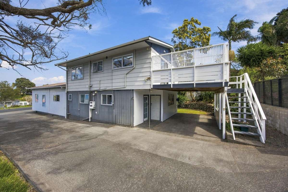 35 Harding Avenue_5