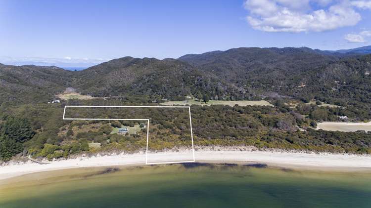 25 Awaroa Bay Awaroa Bay_3