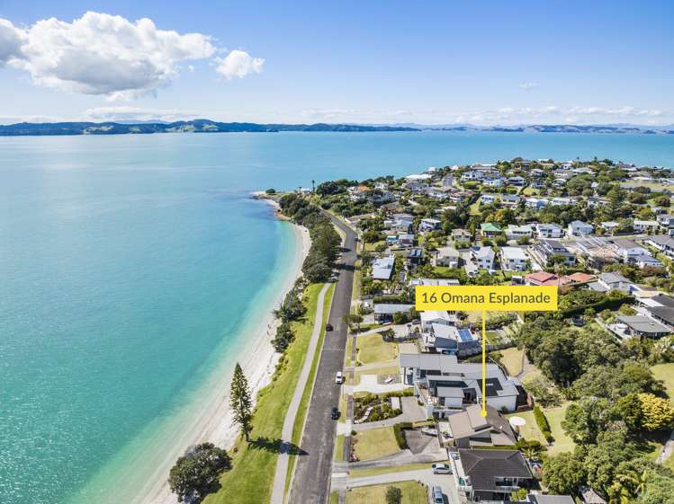 16 Omana Esplanade Maraetai_31