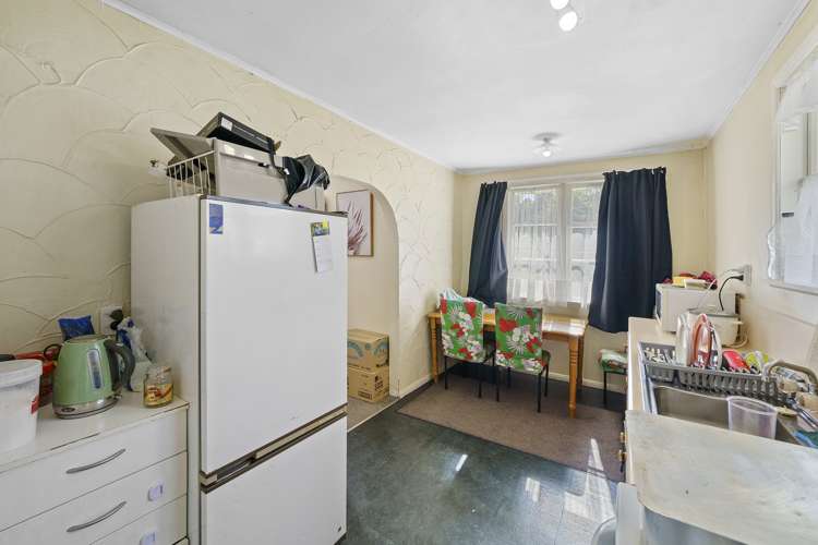 45 Bird Grove Stokes Valley_5