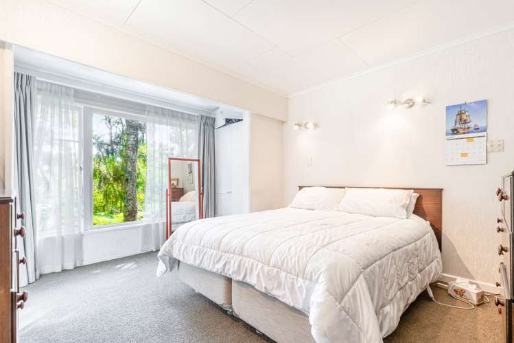 98 Scenic Drive Titirangi_16