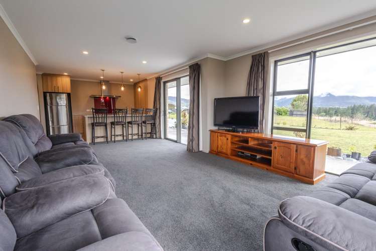 8 Pukaki Avenue Ngahere_12