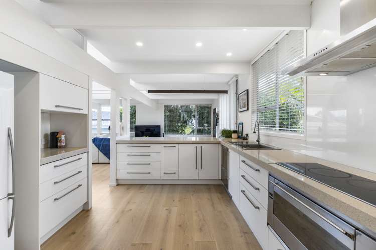 92 Parr Terrace Castor Bay_6