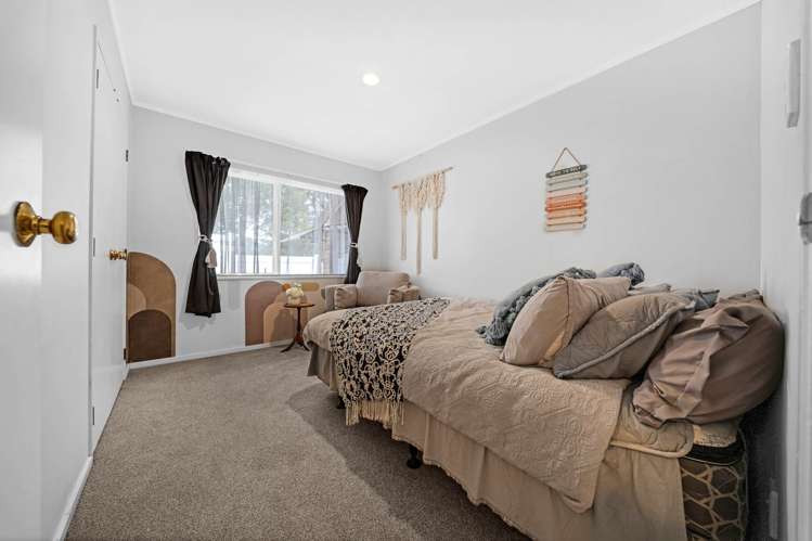 41 Clydesdale Road Somerville_20
