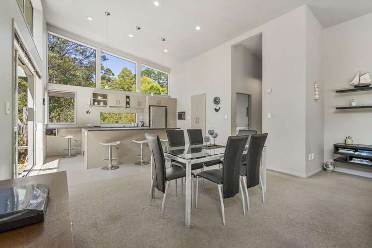 10 Beach Street Sandspit_13