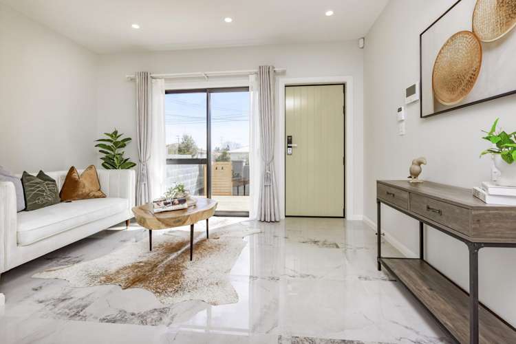 1/3 Capsticks Road Otara_2