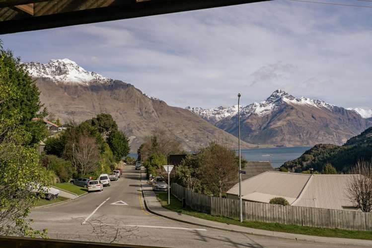 218 Fernhill Road Fernhill/Sunshine Bay_25