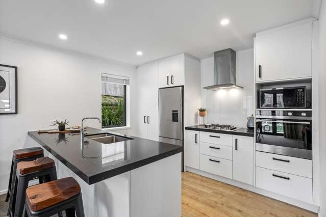 32 Accolage Boulevard Kumeu_2