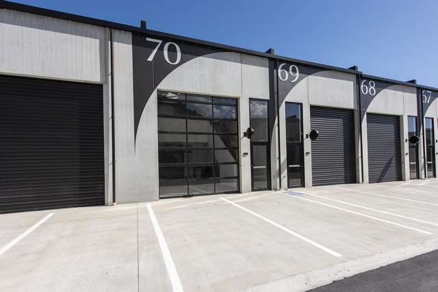 70/7 Tunnel Grove Gracefield_1