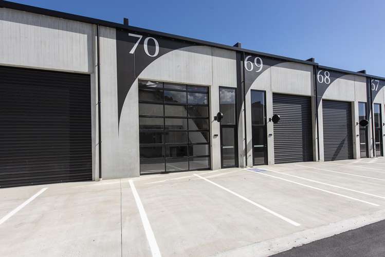 70/7 Tunnel Grove Gracefield_1