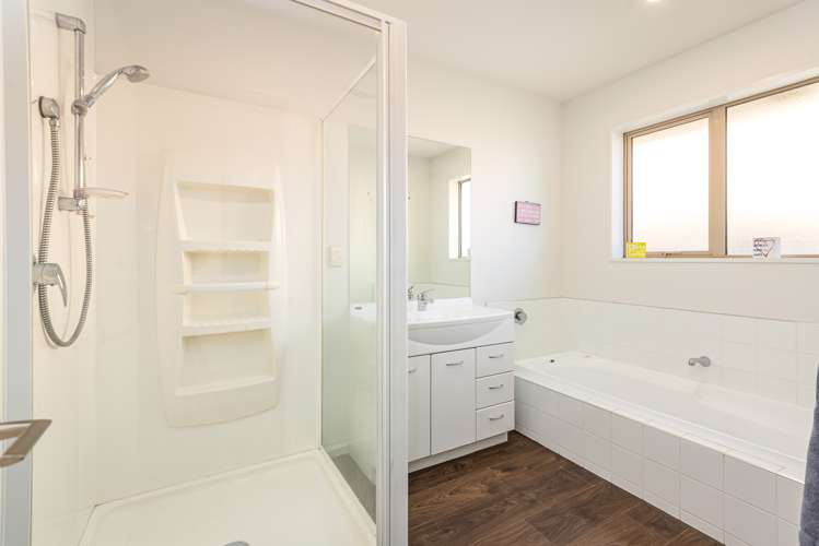 6 Bayliss Close Northwood_14