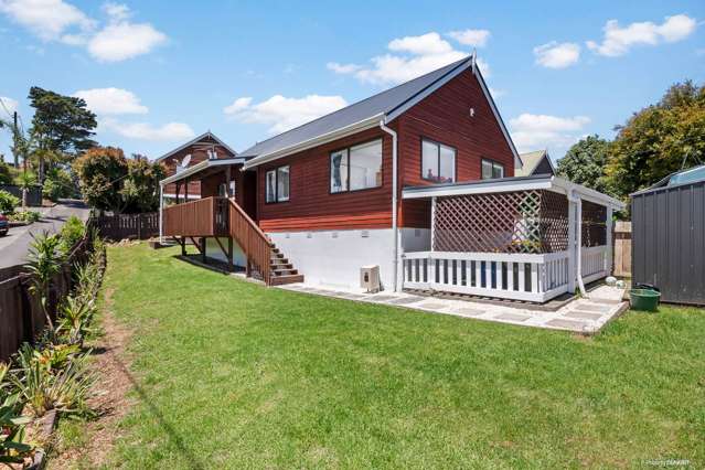 1/85 Kaurilands Road Titirangi_2