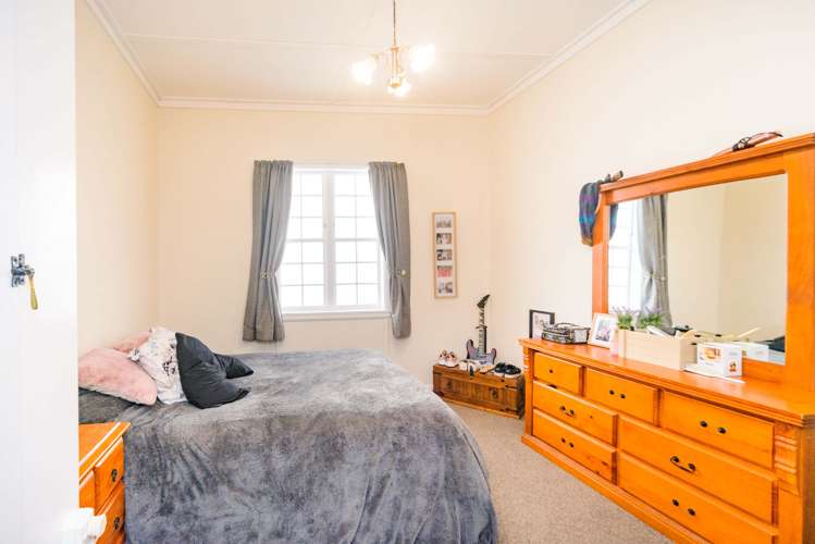 12 Dahlia Street Palmerston North Central_9