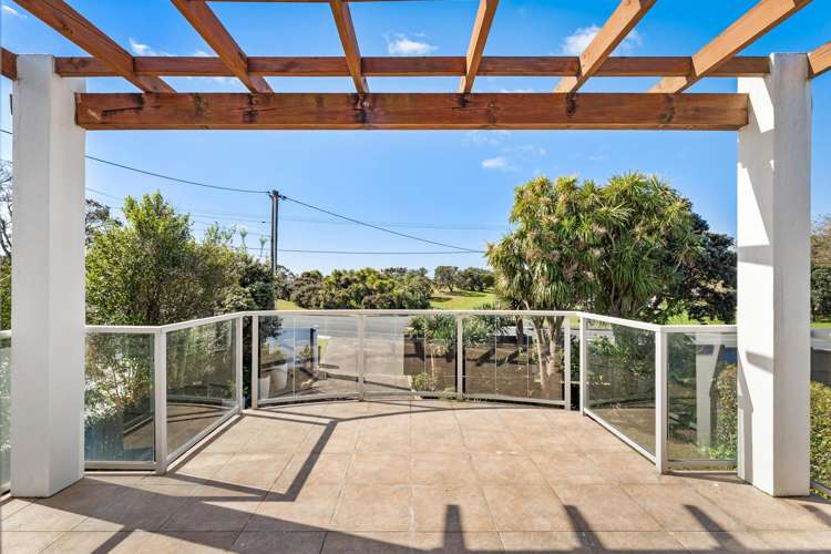 1279 Whangaparaoa Road Gulf Harbour_15