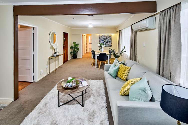 2 Johnston Grove Taita_1