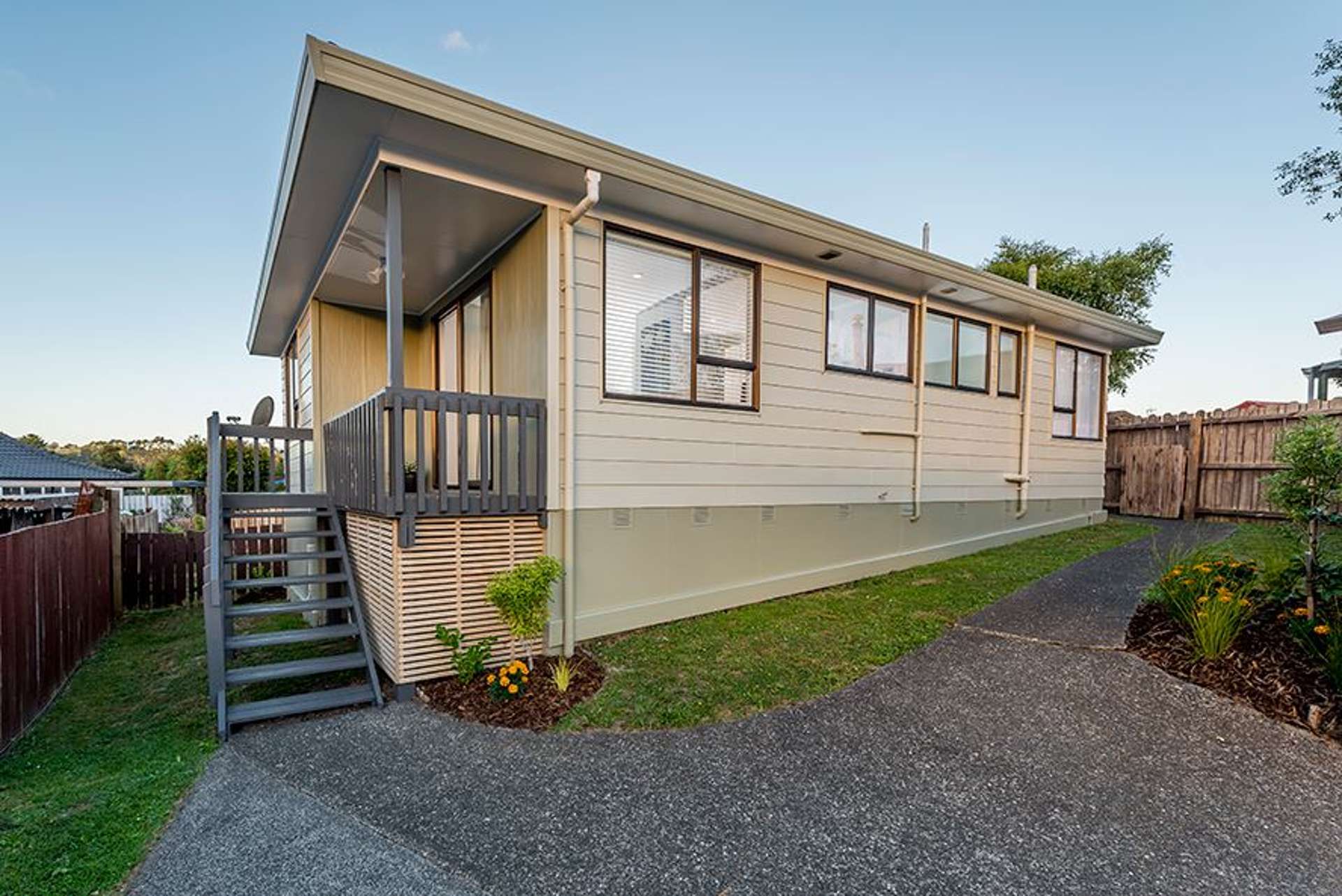 2/239 Waitemata Drive Ranui_0