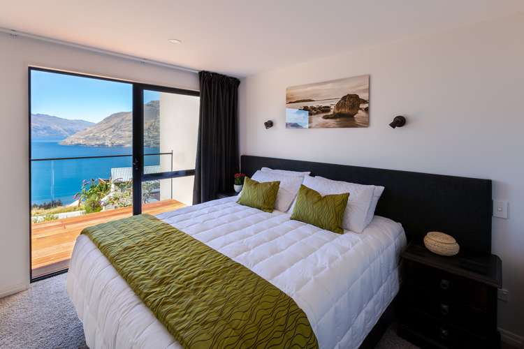 6b Scott Place Fernhill/Sunshine Bay_16