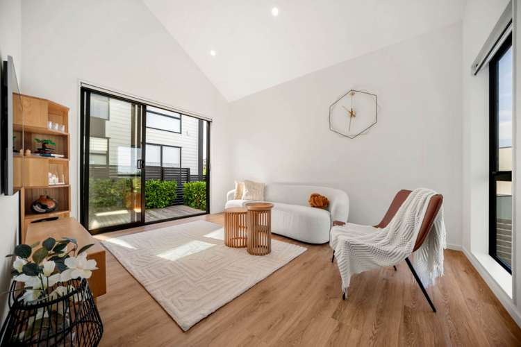 1B Lemon Grove Lane Greenhithe_2