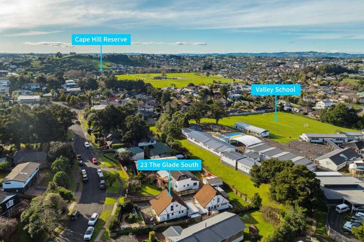 23 The Glade South_5