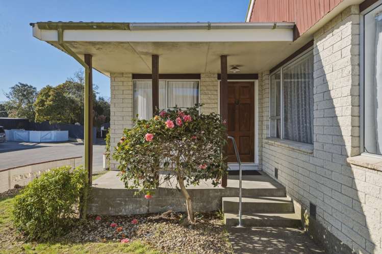 1/98A Lake Terrace Road Burwood_13