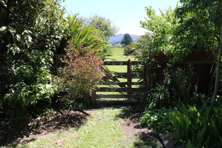 57 Connollys Line Carterton_17