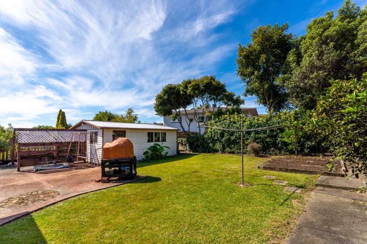 13 Churchill Avenue Richmond_18