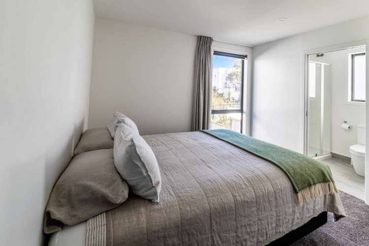 79c Herald Street Berhampore_10