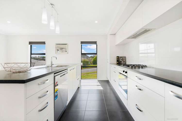 178 Pinecrest Drive Gulf Harbour_2