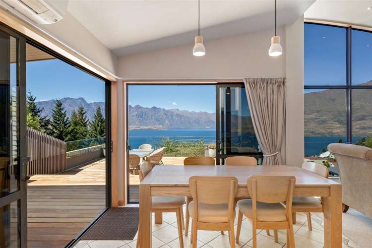 3 Caples Place Fernhill/Sunshine Bay_1