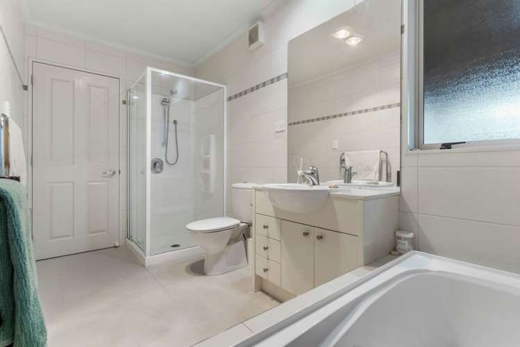 109 Pine Harbour Parade Beachlands_19