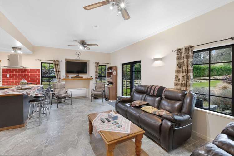 15 Scotswood Street Waikaia_10