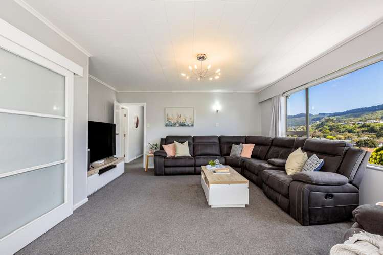8A Hinau Street Tawa_3