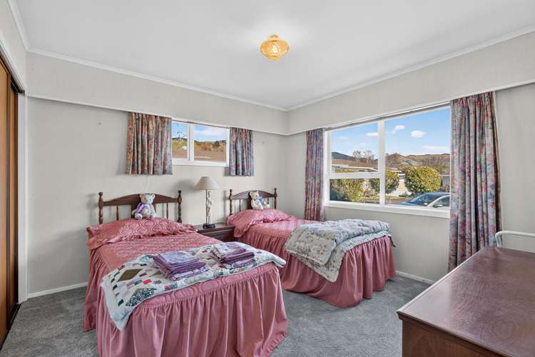 1/4 Alyson Place Stoke_6