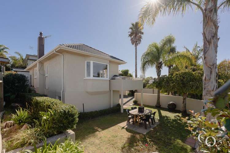 191 Edgecumbe Road Avenues_24