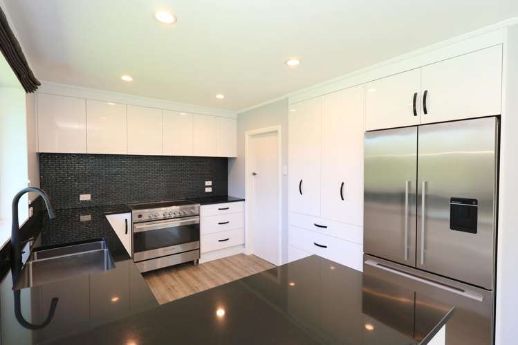 97 Ariki Avenue Otatara_10