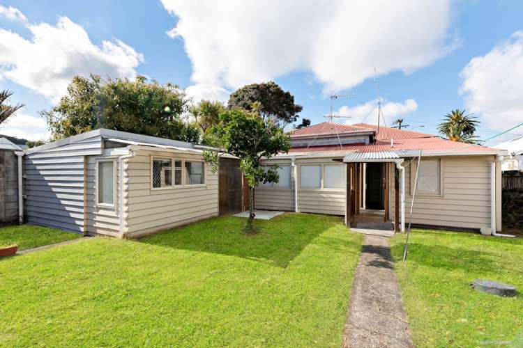 6 Lisnoe Avenue Mount Eden_10