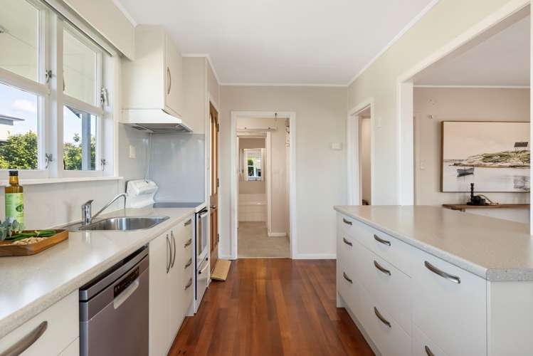 1 Winiata Street Brookfield_17