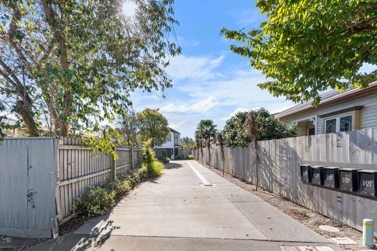 2/129 Brougham Street Addington_4