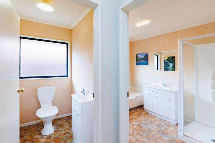 1 Alpine Grove Kelvin Grove_15