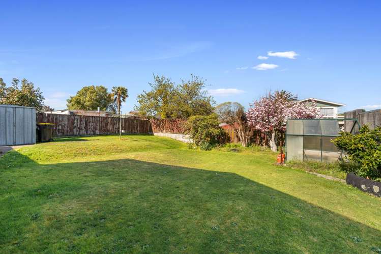 8 Wavell Crescent Lansdowne_15