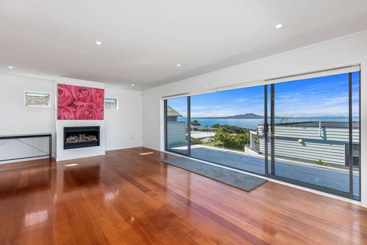 1/19 Seaview Road Castor Bay_6