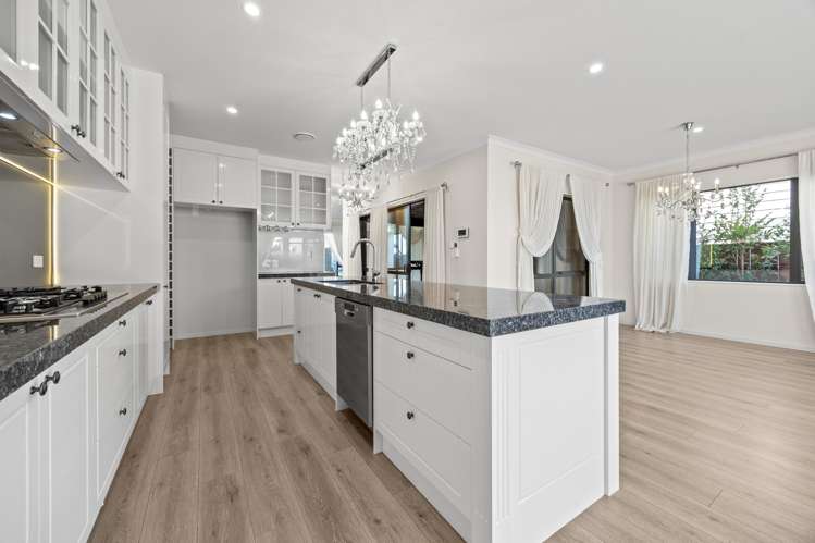 16 Lime Hill Rise Flat Bush_9