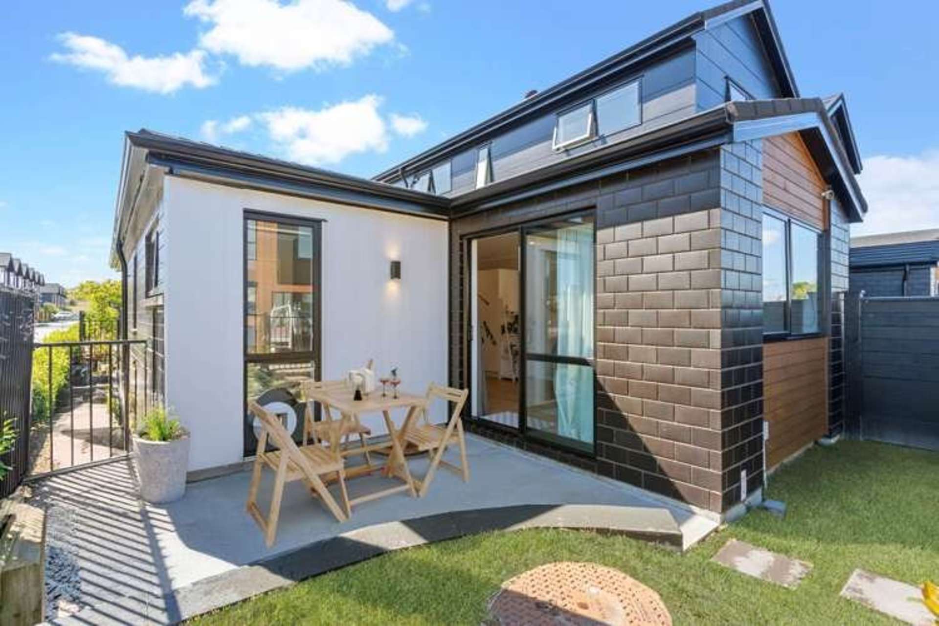 8 Honowai Street 1705_0